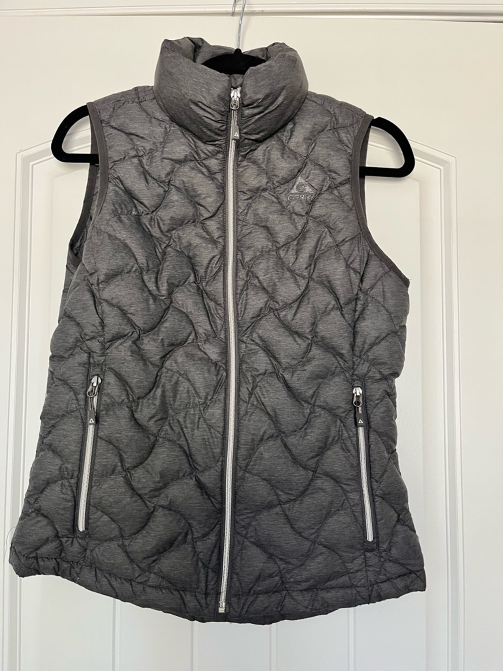 Gerry Quilted Down Puffer Vest‎ in Charcoal Gray Size X-Small